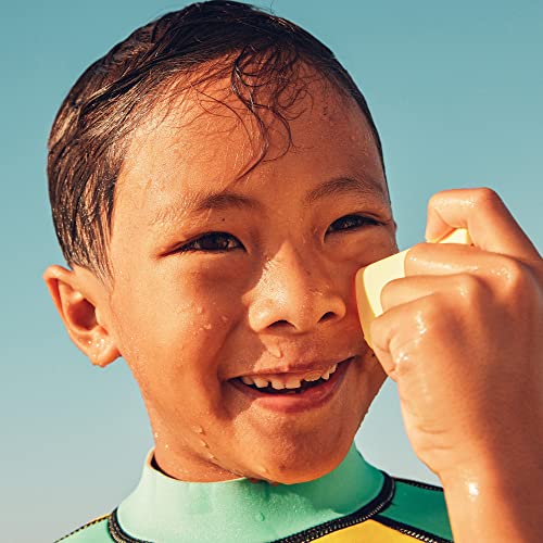 Sun Bum Kids SPF 50 protector solar transparente en barra facial | Aplicación húmeda o seca | Protector solar de amplio espectro UVA/UVB que cumple con la Ley de Arrecifes 104 de Hawaii (sin octinoxato ni oxibenzona) | 0,53 onzas