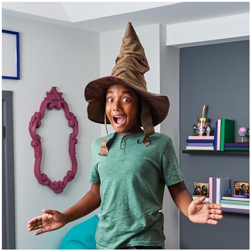 Wizarding World Harry Potter, Sombrero Seleccionador Parlante con 15 Frases para Juegos de Imaginación, Juguetes para Niños a Partir de 5 Años
